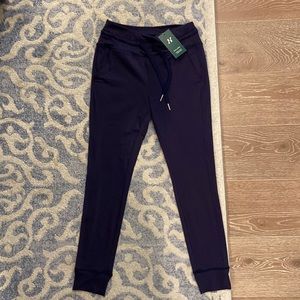 Size Small Halara High waisted Joggers